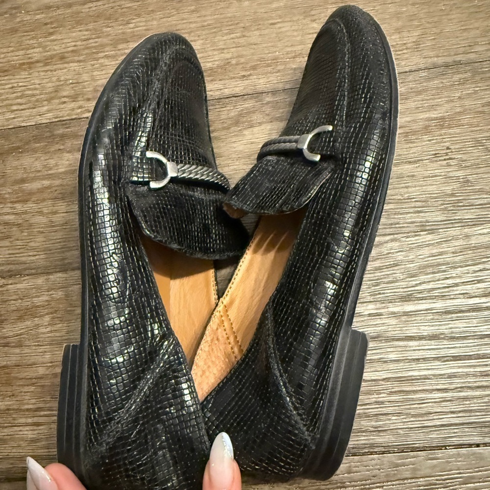 Patricia Nash black loafers - Picture 7 of 8